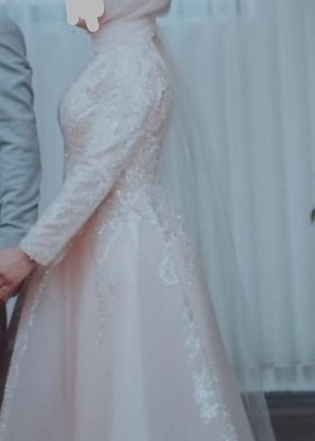 Uzun Kollu, Yüksek Yakalı Bej Nişan Elbisesi - Görsel 3