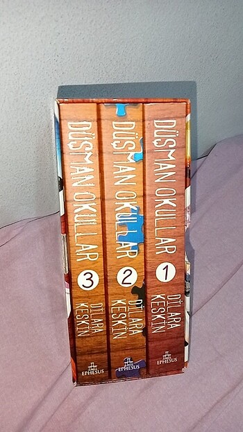 Düşman okullar serisi