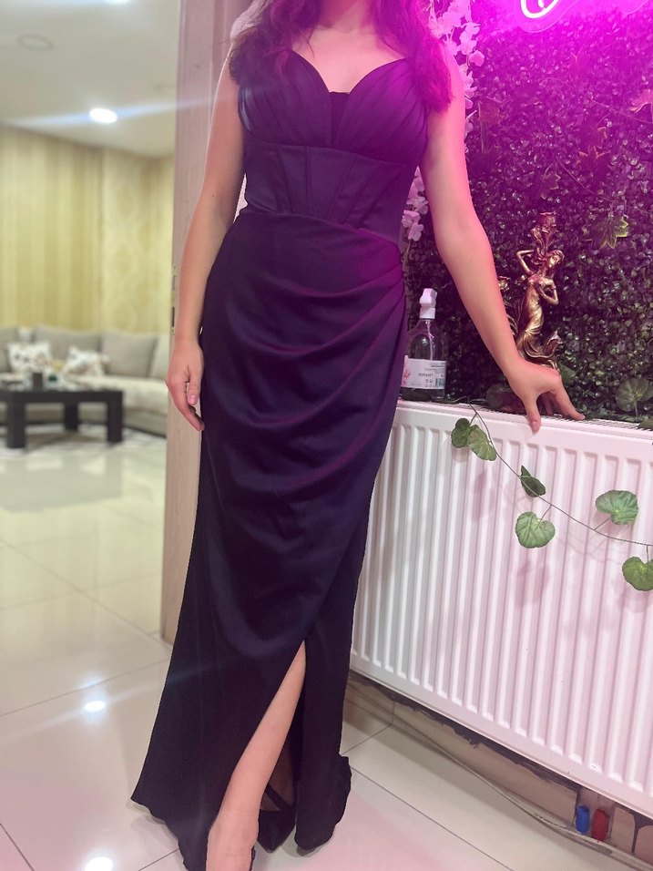 Siyah V Yaka Kadın Elbise - Görsel 4