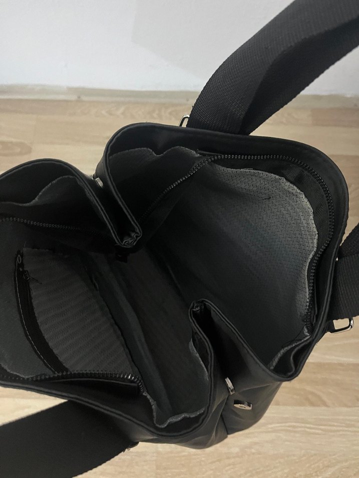 Siyah Baskılı Kadın Omuz Çantası - Görsel 4