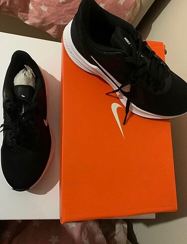 38 Beden siyah Renk Nike orijinal ayakkabı