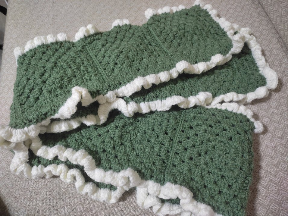 Nakışlı Yeşil Örgü atkı - Görsel 2