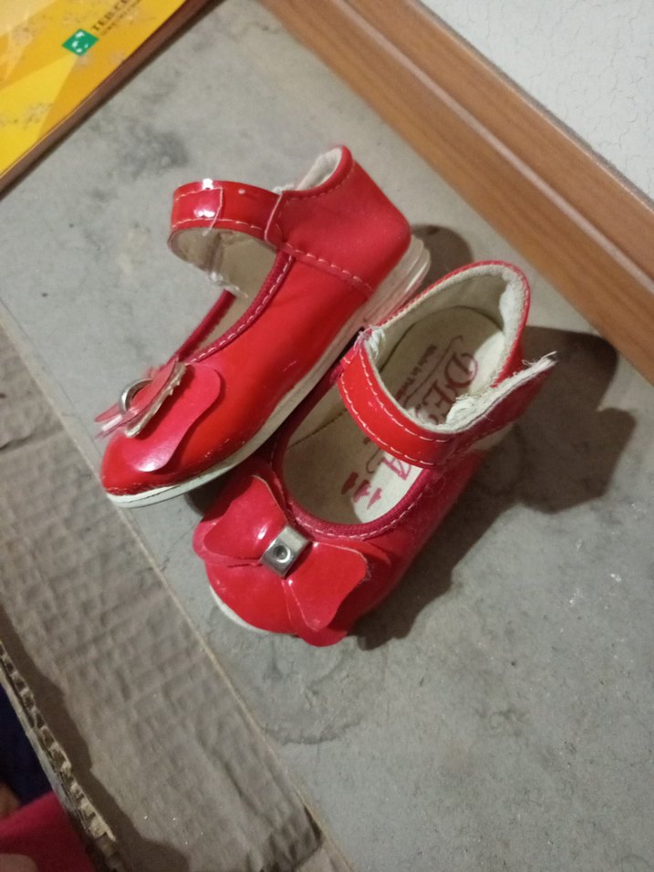 Kız Çocuk Kırmızı Rugan Fiyonk Detaylı Babet - Görsel 3