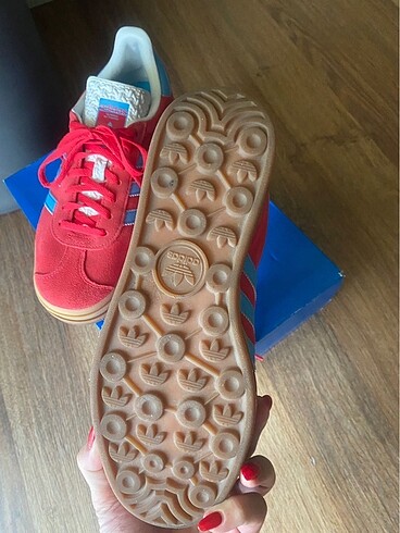 40 Beden kırmızı Renk Adidas Gazelle Bold Spor Ayakkabı