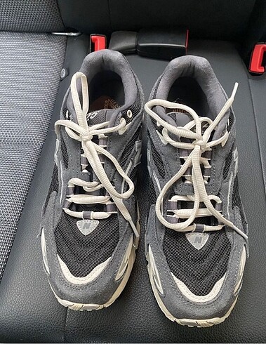 New Balance New Balance 725 Gri spor ayakkabı