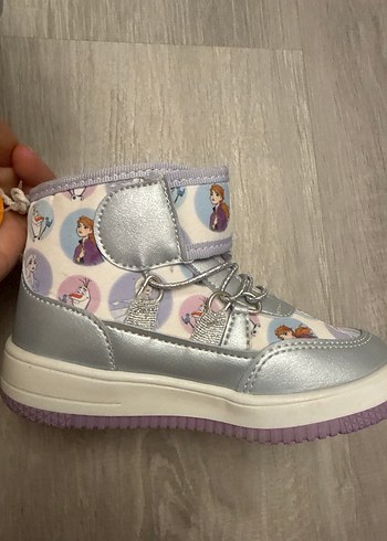 28 Beden LCW STEPS Frozen Lisanslı Kız Çocuk Bot