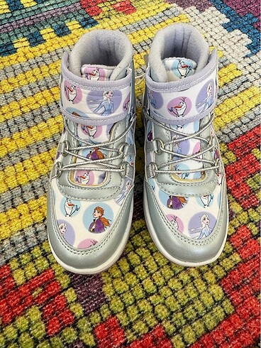 LC Waikiki 28 no bot