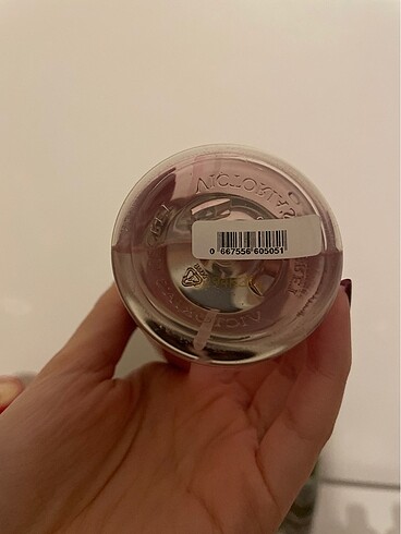 Beden victoria secret romantic vucut spreyi