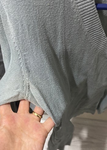 Gri V Yakalı Kadın Triko - Görsel 2