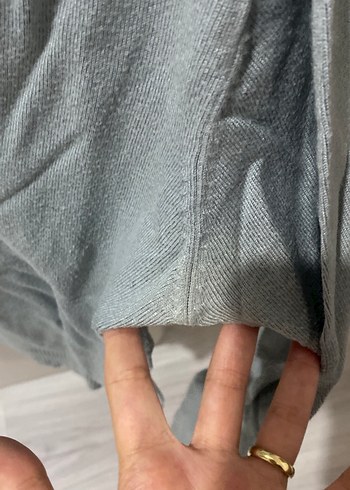 Gri V Yakalı Kadın Triko - Görsel 3