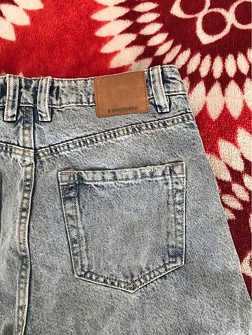 36 Beden stradivarius mom jean