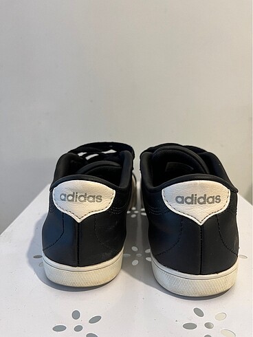 36 Beden Adidas spor ayakkabı