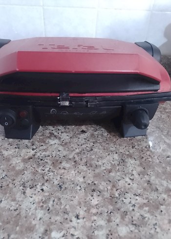 Beden Renk Tefal Kırmızı Tost Makinesi