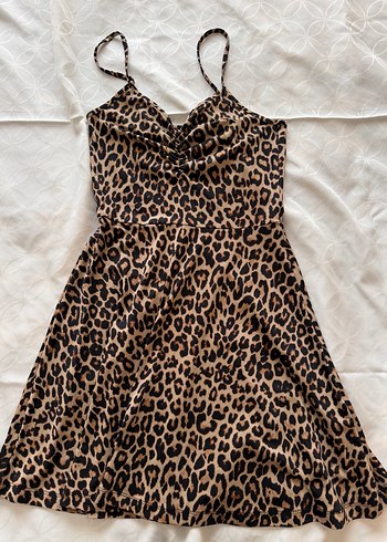 Leopar Desenli V Yaka Elbise - Görsel 2