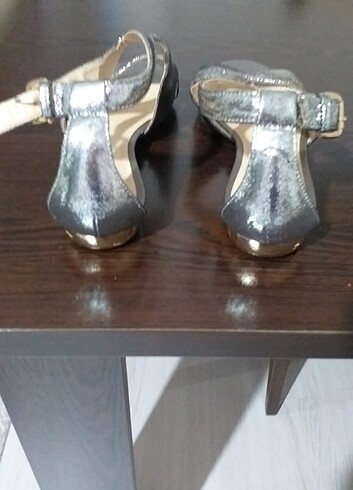 Flo Ayakkabı Flo Gümüş Rengi Açık Ayakkabı 