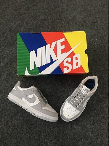 Nike Dunk Low Grey