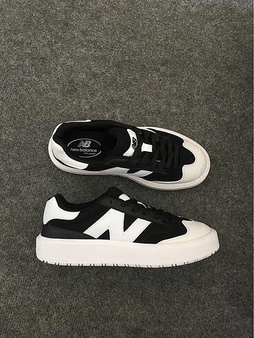 New Balance Ct302
