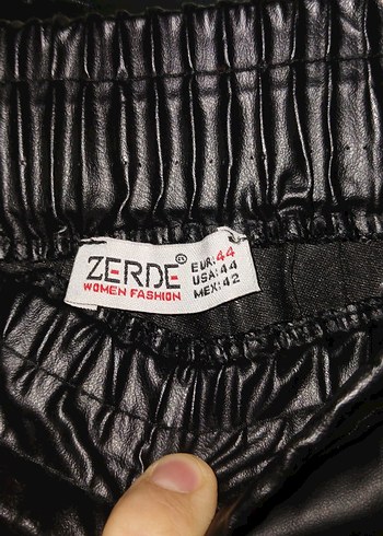 Siyah Pilili Uzun Goth Etek - Görsel 3