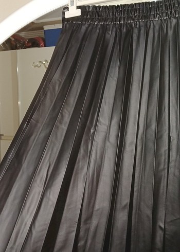 Siyah Pilili Uzun Goth Etek - Görsel 4