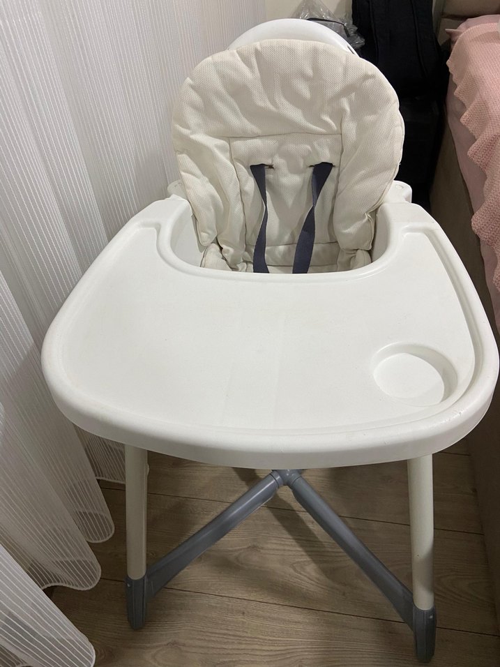 Beyaz ve Gri Pilsan Mama Sandalyesi - Görsel 2