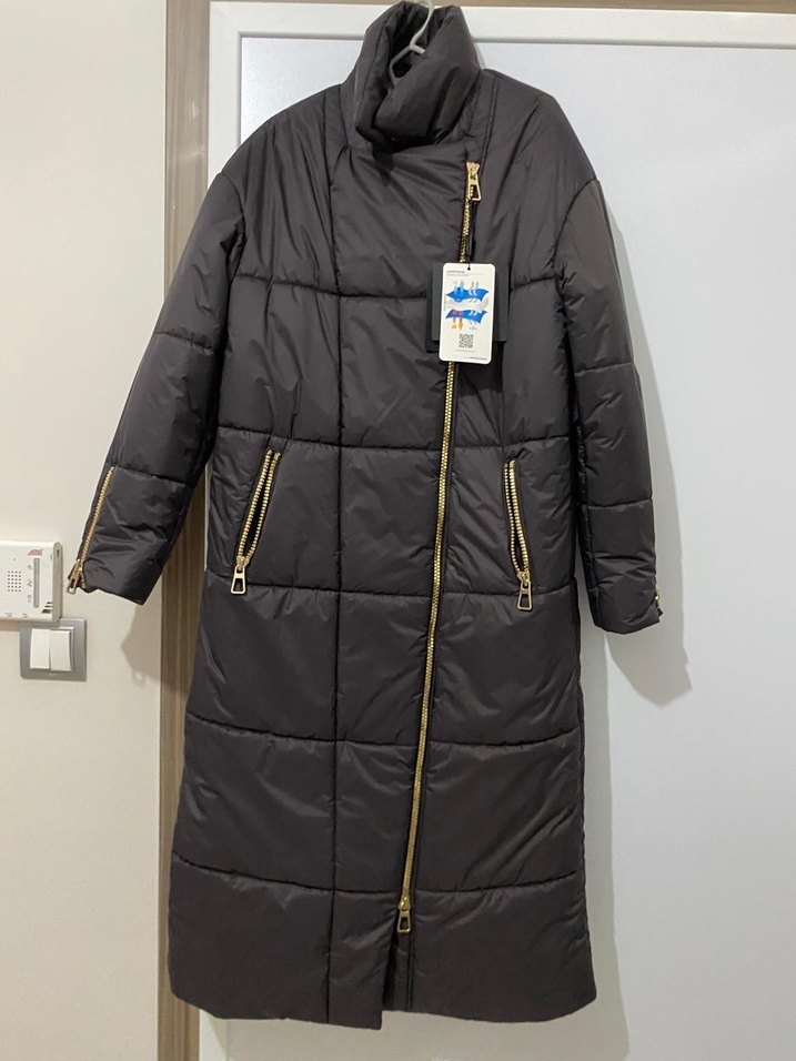 Kadın Siyah Uzun Fermuarlı Kış Montu - Görsel 4