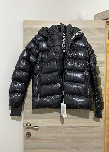 MONCLER KAPÜŞONLU MONT