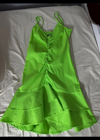 Twist volanlı mini yeşil elbise - Görsel 4