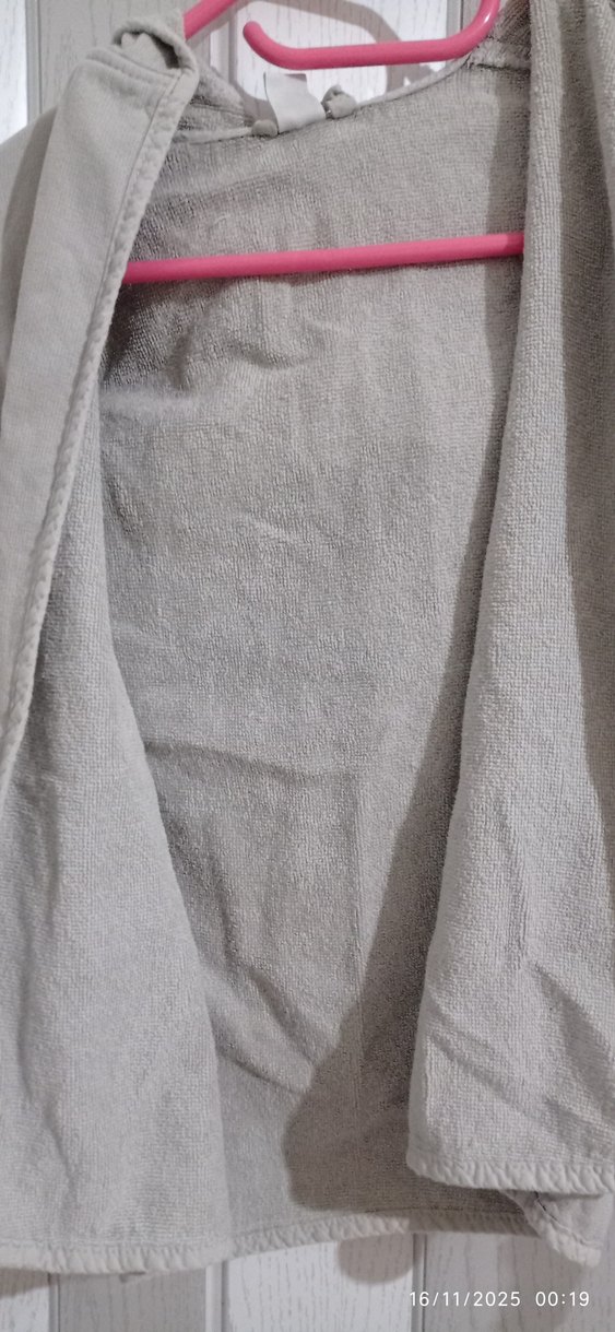 Erkek Çocuk Gri Bornoz - Görsel 3