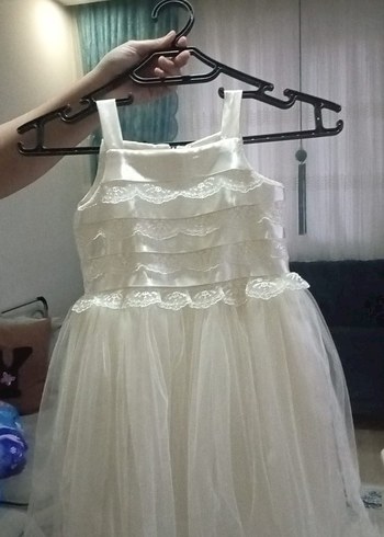 Kız Çocuk Beyaz Fırfırlı Nakışlı Elbise - Görsel 2