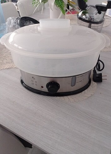 Buharlı yemek pişirici