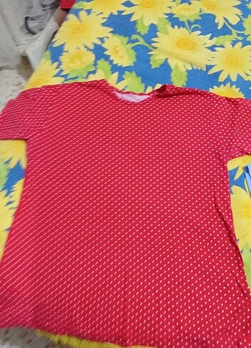 Kırmızı puantiyeli penye bluz