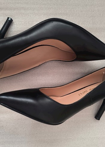 Nine West Siyah Stiletto Topuklu Kadın Ayakkabı - Görsel 8