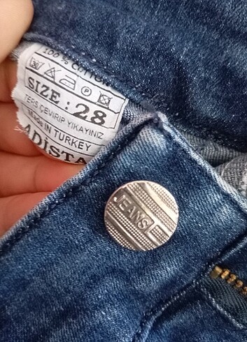 Tayt esnekliğinde kot pantolon - Görsel 3