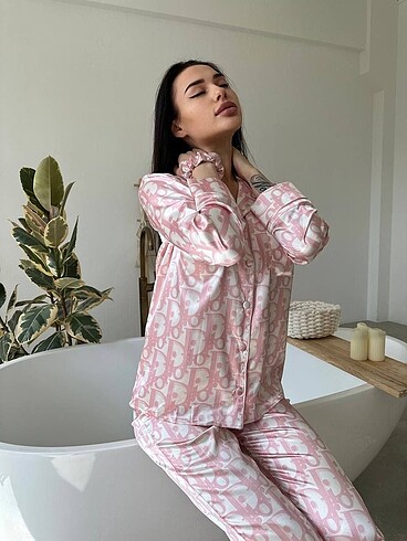 Pijama takımı