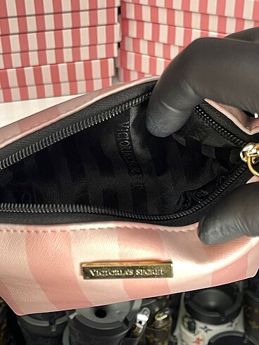 Victoria s Secret Vs marka makyaj çantası