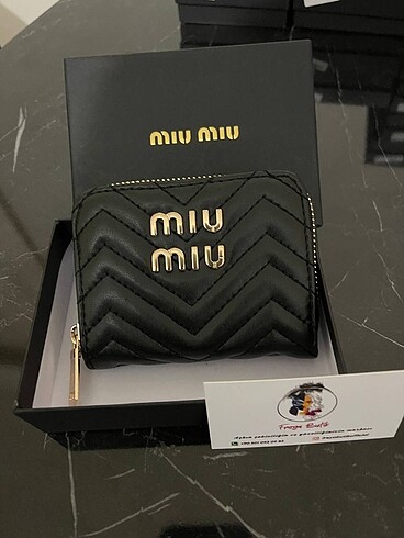 Miu cüzdan