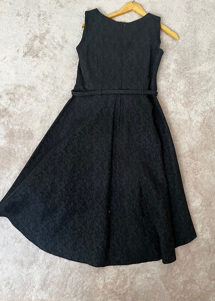 Siyah elbise - Görsel 3