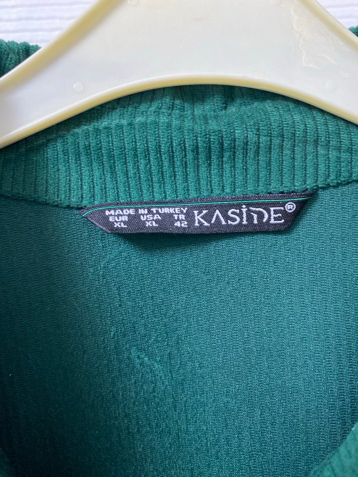 Düğmeli Yeşil Salaş Kadın Gömlek - Görsel 2