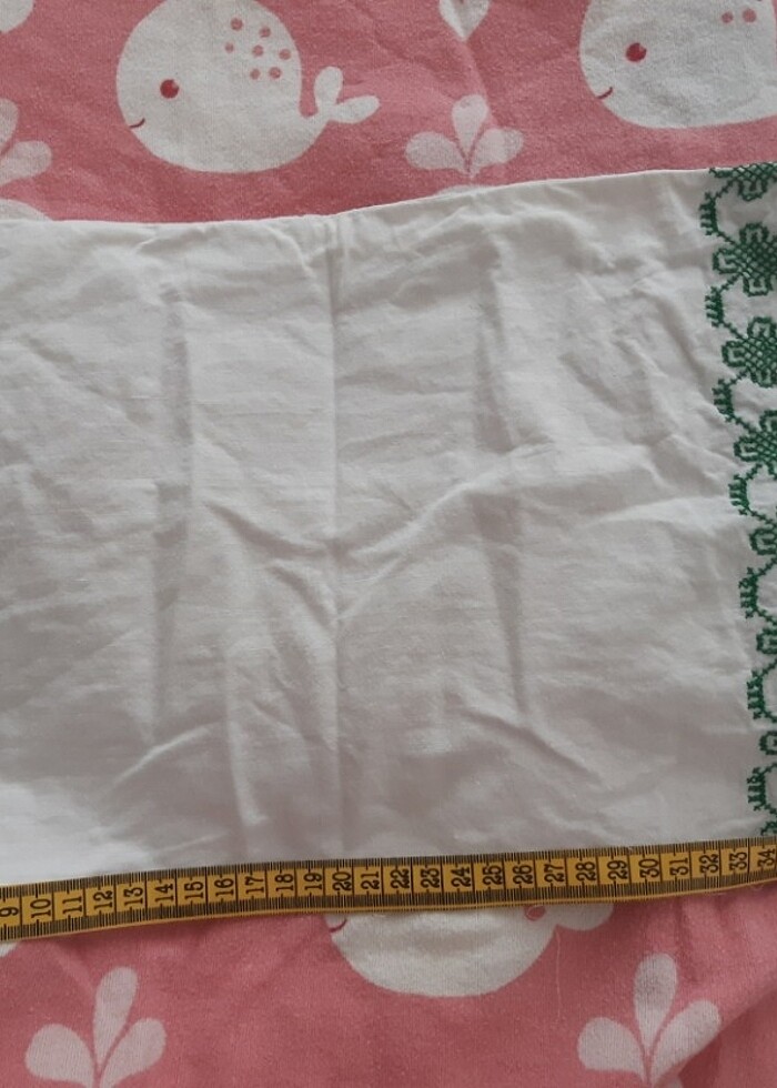 Dantelli ve işlemeli  bebek yastık kılıfı - Görsel 3