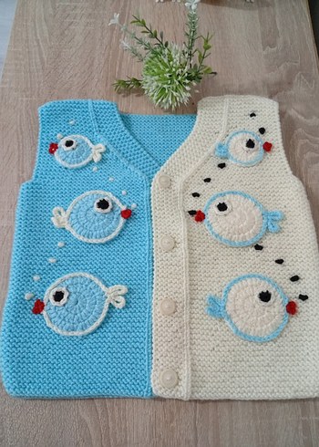 Mavi Beyaz Nakışlı Erkek Çocuk Örgü Yelek - Görsel 2