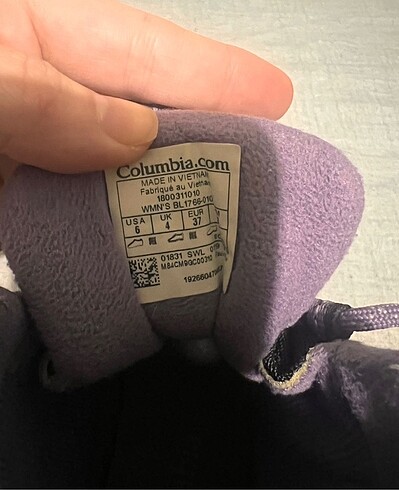 Columbia Columbia mor bağcıklı