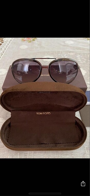  Beden Tom Ford Güneş Gözlüğü