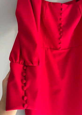 Düğmeli Kırmızı Uzun Kollu Midi Elbise - Görsel 4