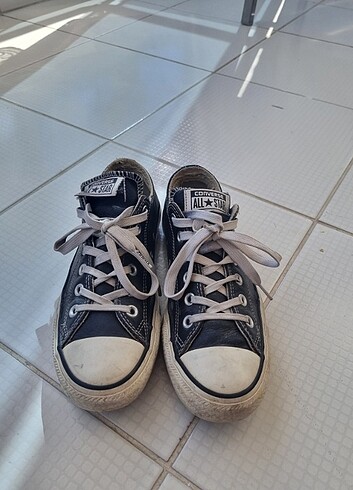 Deri Converse