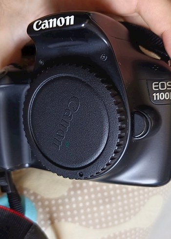 Canon EOS 1100 Dijital Fotoğraf Makinesi Siyah