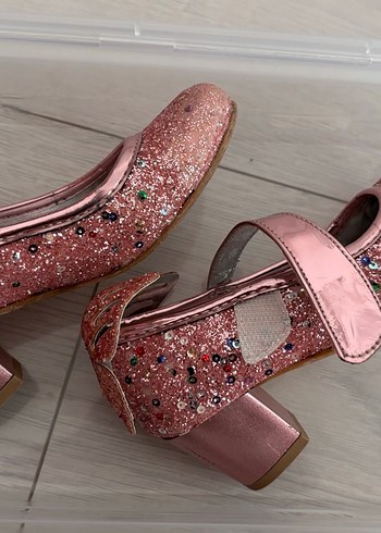 Pembe Kız Çocuk Payetli topuklu ayakkabı gösteri - Görsel 3