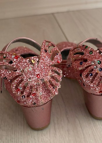 Pembe Kız Çocuk Payetli topuklu ayakkabı gösteri - Görsel 2