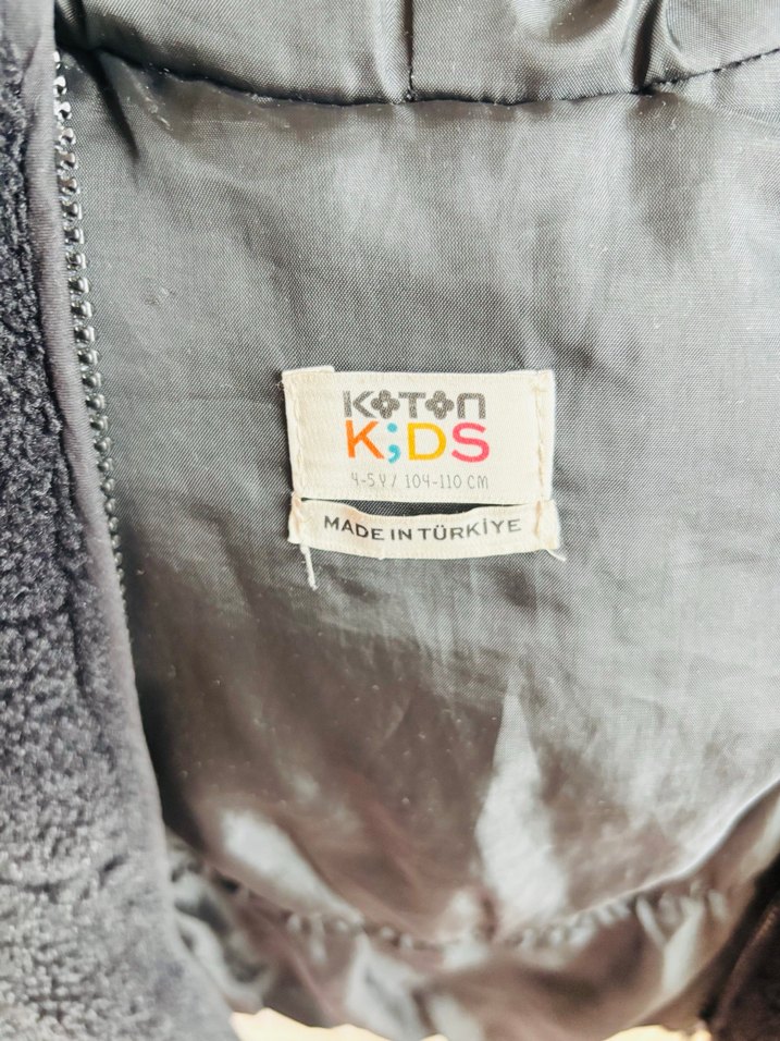 Kız Çocuk Siyah Peluş Yelek - Görsel 5