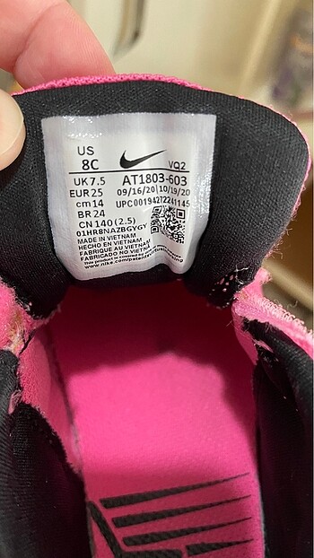 25 Beden Nike spor ayakkabı sorunsuz