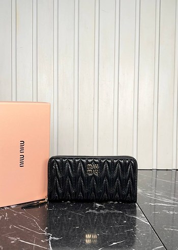 Miu Miu Modern Klasik Deri Cüzdan - Görsel 3